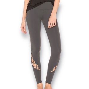 Alo Yoga Entwine Leggings in Charcoal Gray {Size XS}